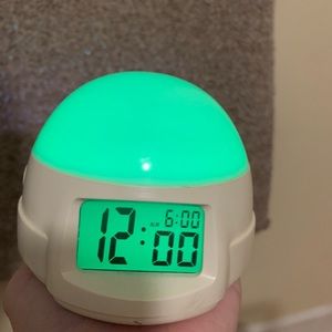 Color changing clock